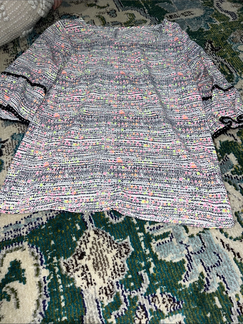Xhilaration Multicolor Patterned Ruffle Sleeve Blouse